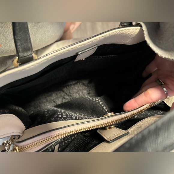 Black and Cream Kate Spade Handbag - Picture 4 of 11